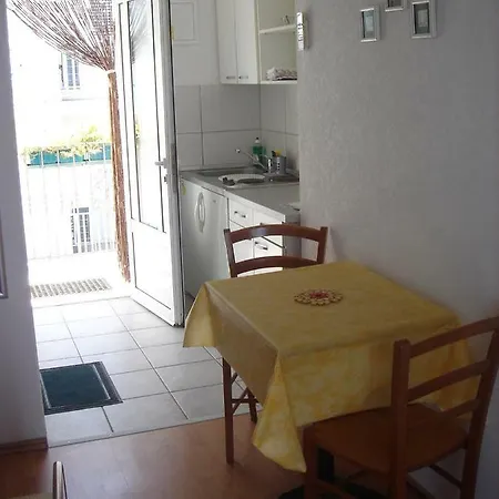 Senka Grgic Apartamento Brist