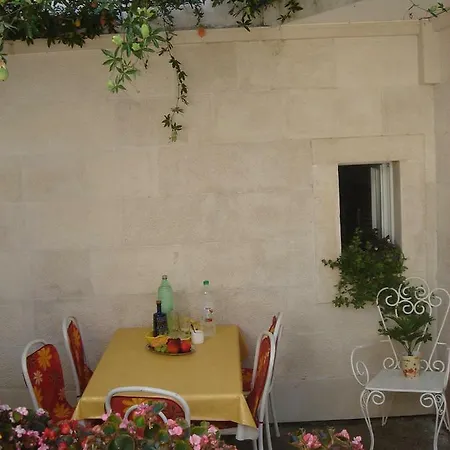 Senka Grgic Apartment